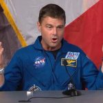 Ateul astronaut Reid Wiseman a început să plângă ca un copil când a văzut crucea la reîntoarcerea lui Artemis II: „Dumnezeule, iartă-mă!”