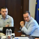 Critica Politică și Diviziunile Sociale: Cazul Ciucu și Băluță în Contextul României Contemporane