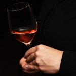 Pericolele Ascunse ale Vinului Rosé: O Analiză Detaliată a Impactului Asupra Sănătății