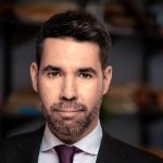 Criza Guvernamentală din România: O Analiză Detaliată a Consecințelor și Provocărilor Politice