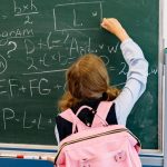 Creșterea decalajului de gen în matematică: O provocare educațională globală